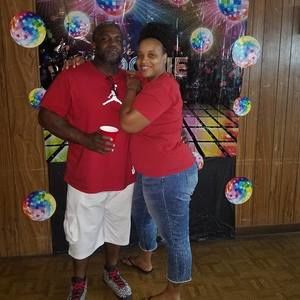 Meet your Posher, Dominique